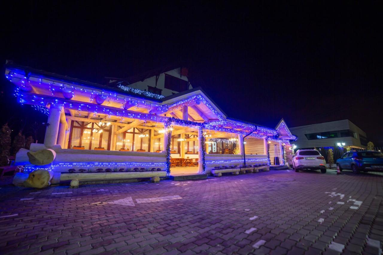 Pensiunea Koronka Corunca Exterior foto